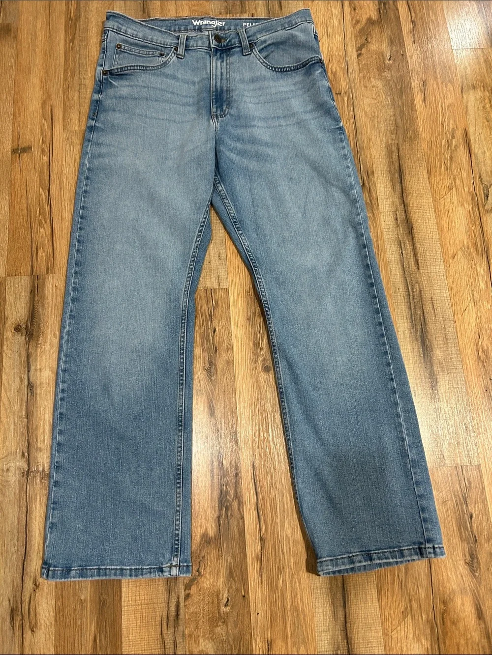 Wrangler Men’s Stonewashed Denim Relaxed Boots Jeans Sz 32/32